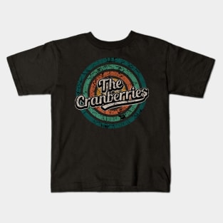 The Cranberries // Retro Circle Crack Vintage Kids T-Shirt